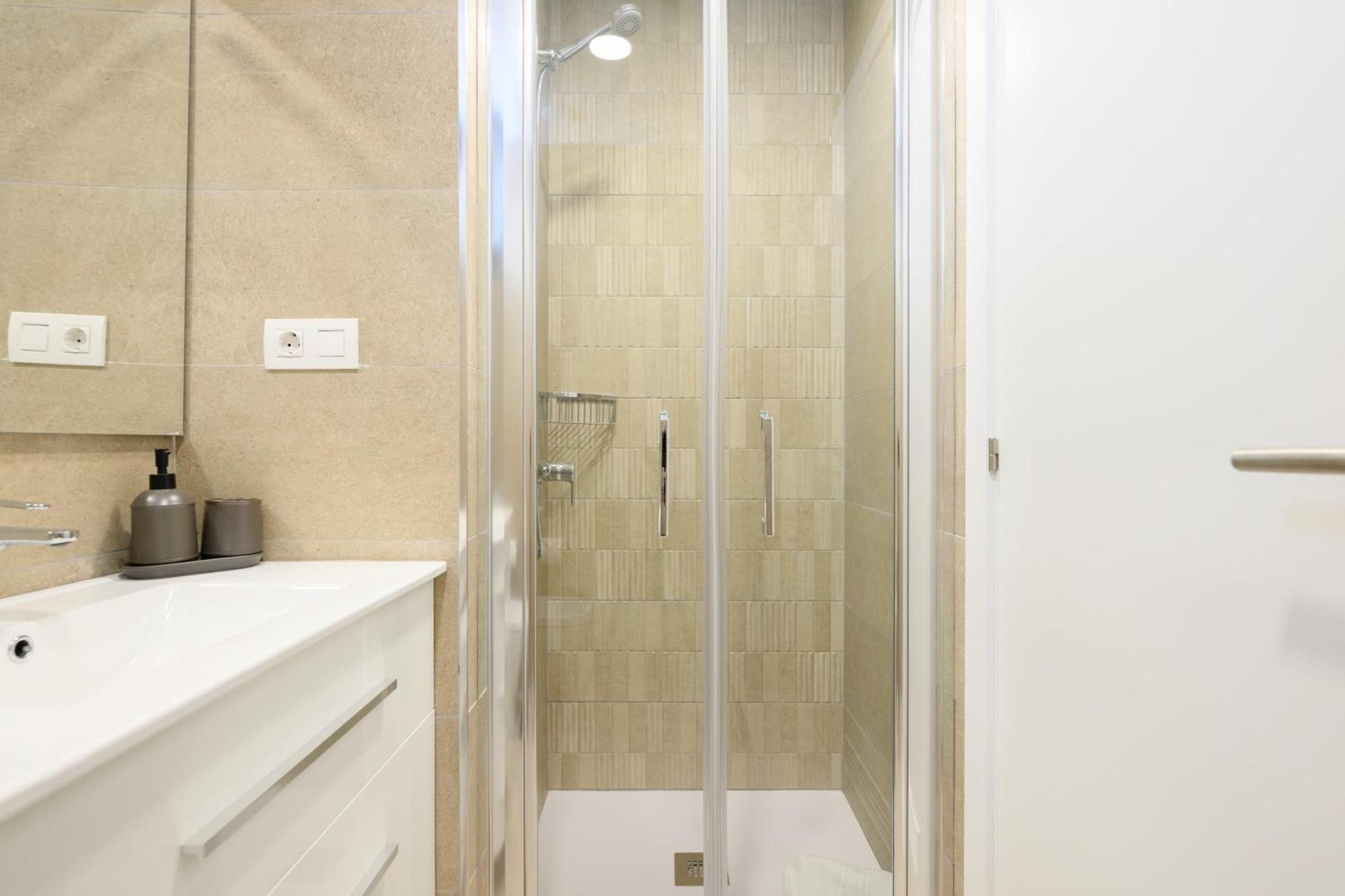 Апартаменти Brand New 2Br With Auto Check-In Лас-Пальмас-де-Гран-Канарія Екстер'єр фото